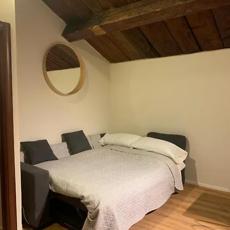 Mansarda Barabino Apartman *
